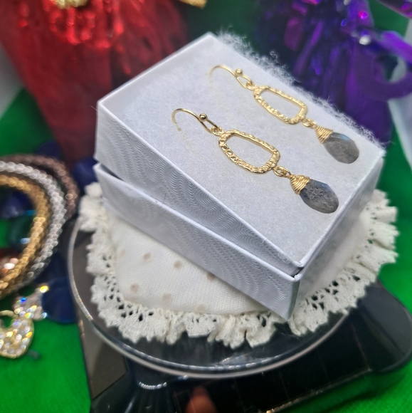 COPY - 18kt Gold Pltd Labradorite Dangle Earrings - Picture 2 of 6